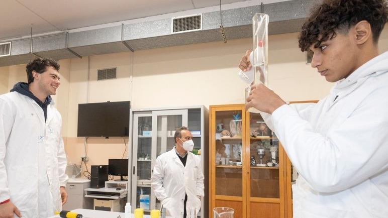 Modena, Csi al Corni tecnico il Dna che svela la verità Come nelle serie crime