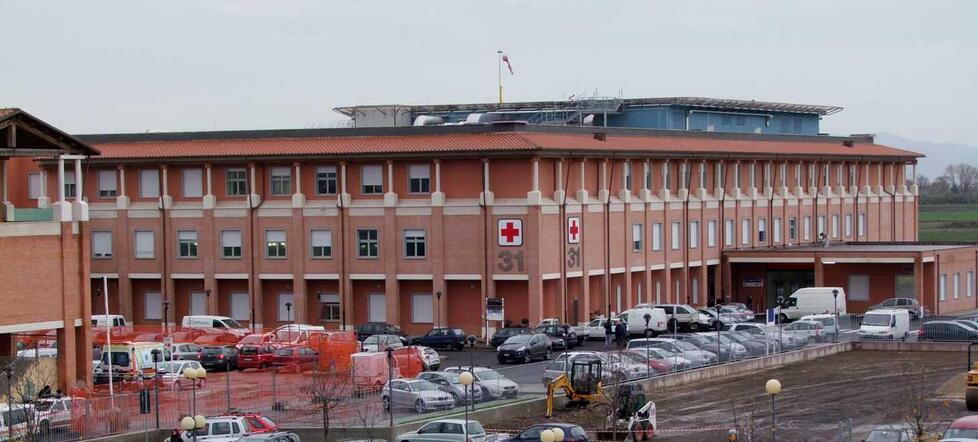 L’allarme dei lavoratori Aoup di Pisa: «Pochi, mal gestiti ed esasperati». Ospedale in crisi