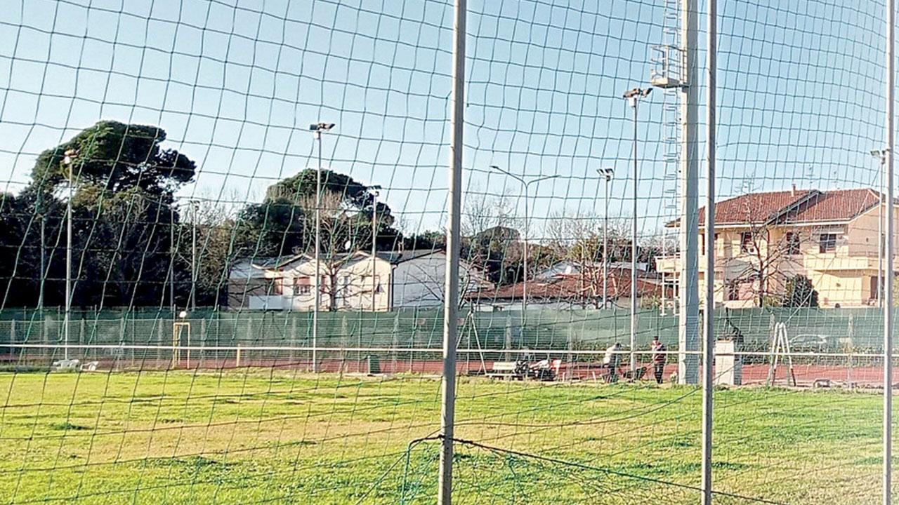 Utili a tutti col reddito di cittadinanza: «Ma un’occupazione vera non c’è»