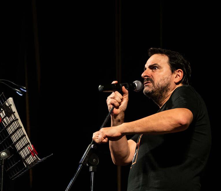 Max Collini al teatro Cavallerizza: «Sono emozionato come un bimbo»