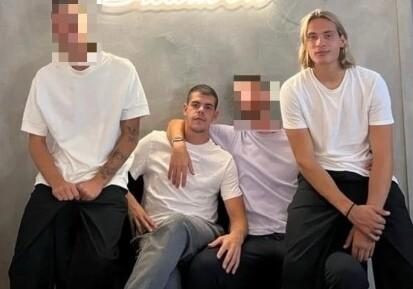 Lucarelli e Apolloni accusati di violenza: dal liceo all’amaranto, vent’anni di amicizia siglata da un tatuaggio 