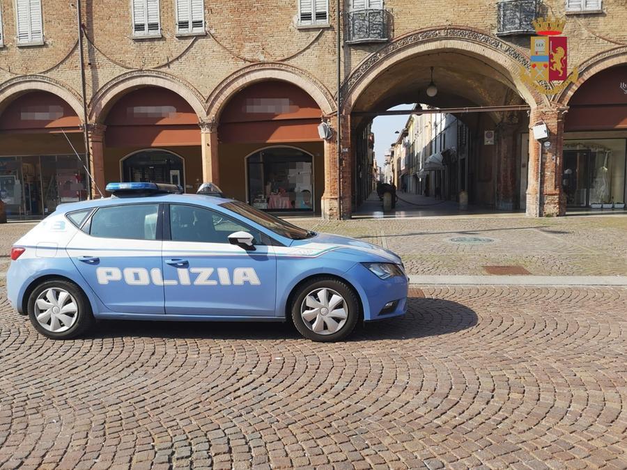 Carpi, arrestato mentre tenta di commettere un furto su furgone in sosta