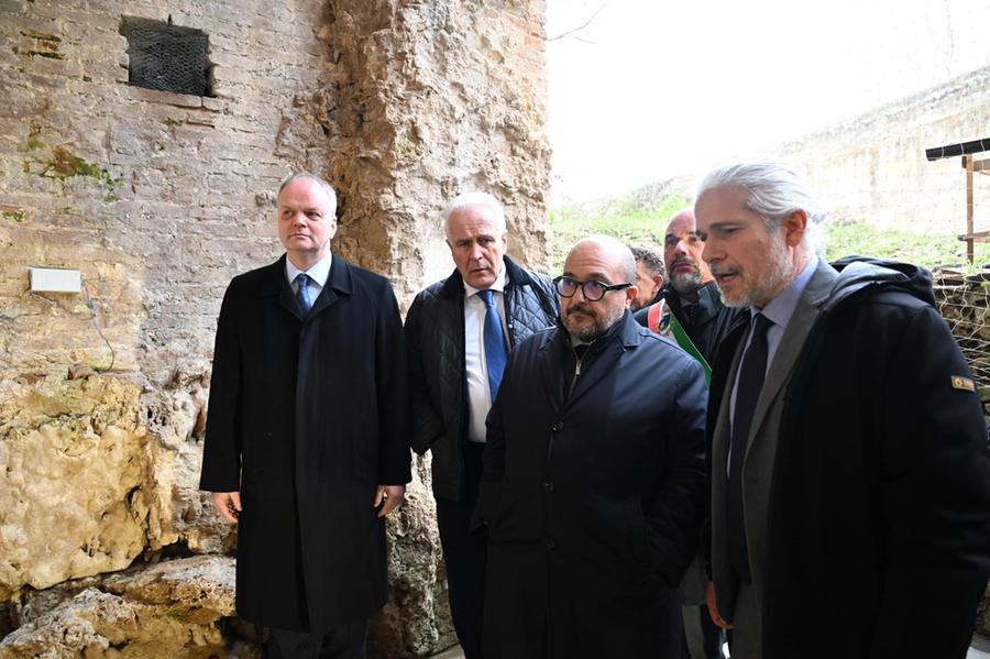 Il ministro Sangiuliano visita le ville medicee di Careggi e Montelupo