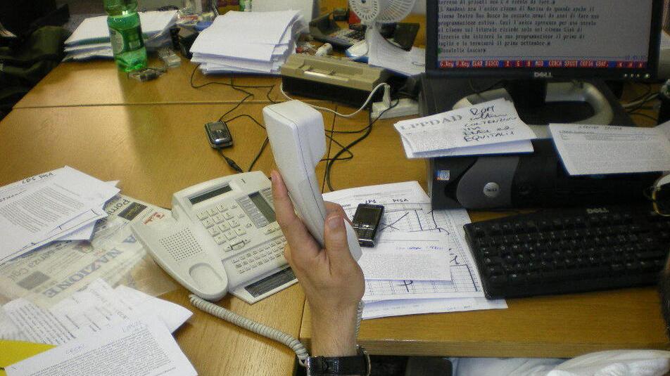 Bollette doppie e linee fantasma:per il telefono, l’incubo corre sul filo