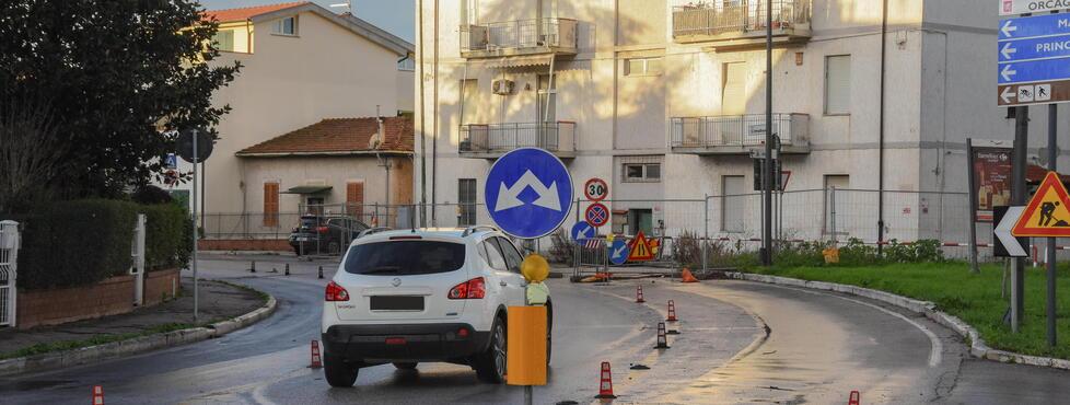 Caos traffico a Grosseto, sos da via Orcagna: doppio senso e rotonda in arrivo