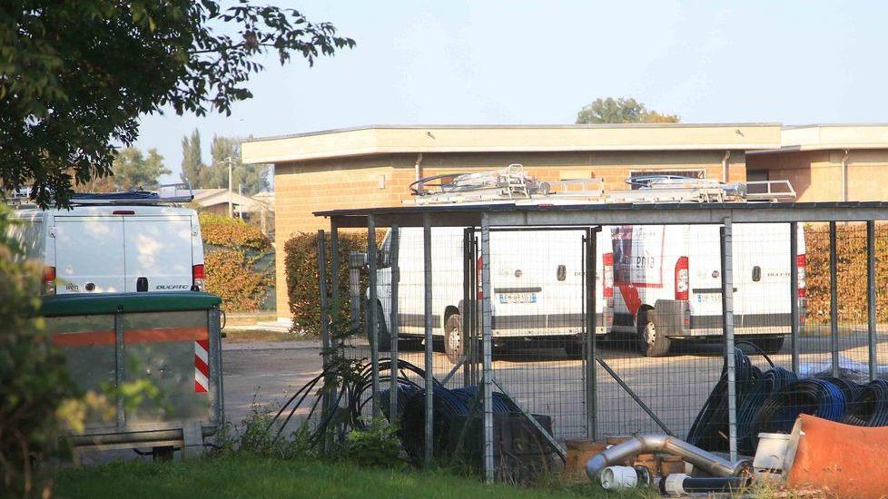 Raid vandalico nella sede di Iren