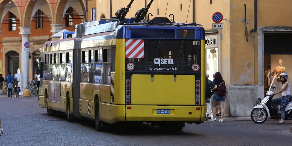 Bus a Modena , furti a raffica sulla linea 7 