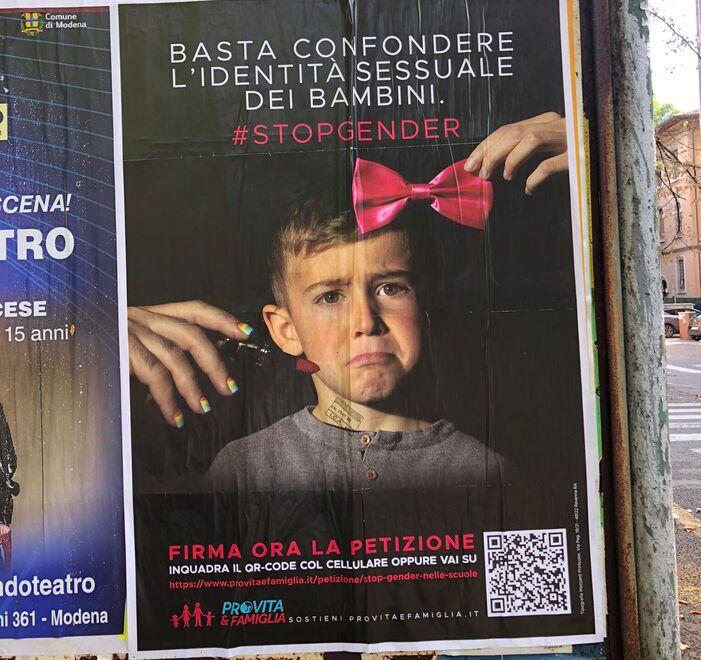Manifesti #stopgender a Modena, caso archiviato 