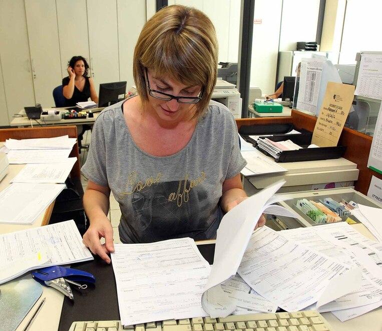 Il mini condono spacca la provincia ferrarese. «No agli sconti a chi non ha pagato» 