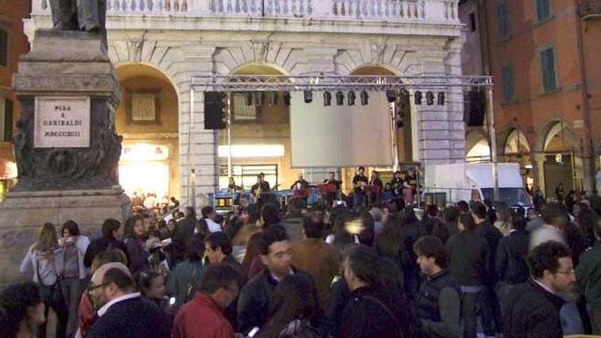 Pisa, l’ordinanza “anti-movida” viene prolungata: ecco cosa succede