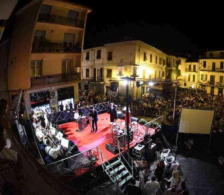 Premio Lunezia, possibile addio ad Aulla. Il patron: «Il sindaco sa il perché»