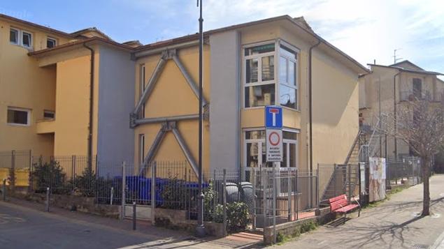 Montespertoli, in fiamme quadro elettrico alla scuola elementare. Evacuati 200 piccoli alunni