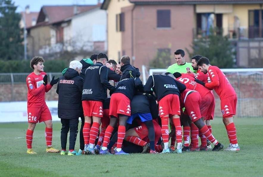 Grifone, tre punti di platino