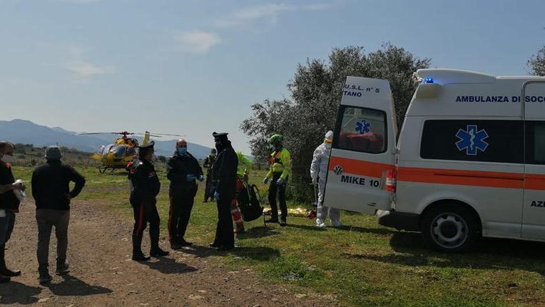 I soccorsi a Marcello Zucca colpito a roncolate nelle campagne tra Flussio e Sagama nel 2020