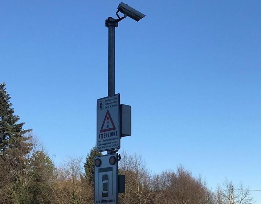 Photored a Carpi, una multa ogni 2 ore Oltre 2000 infrazioni sulla Losi 