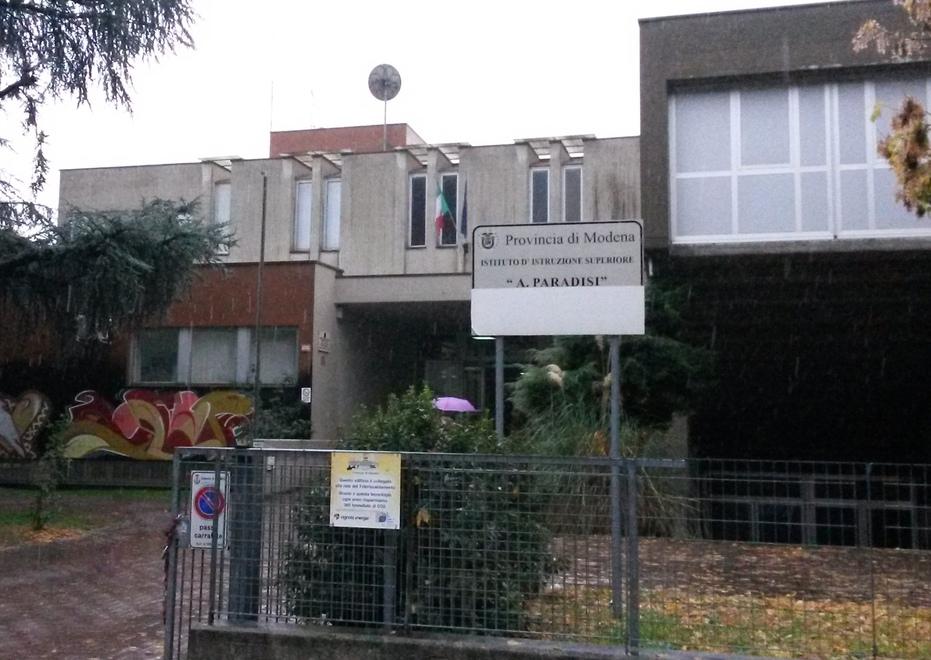 Vignola. «Quel prof non insegna bene storia» Esonerato, ma il giudice lo reintegra 