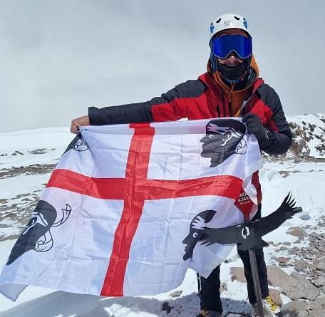 I “quattro mori” in cima alle Ande: un sassarese scala l’Aconcagua 