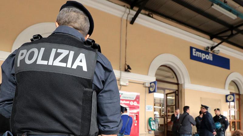 Aggredivano e rapinavano coetanei: due giovanissimi arrestati a Empoli