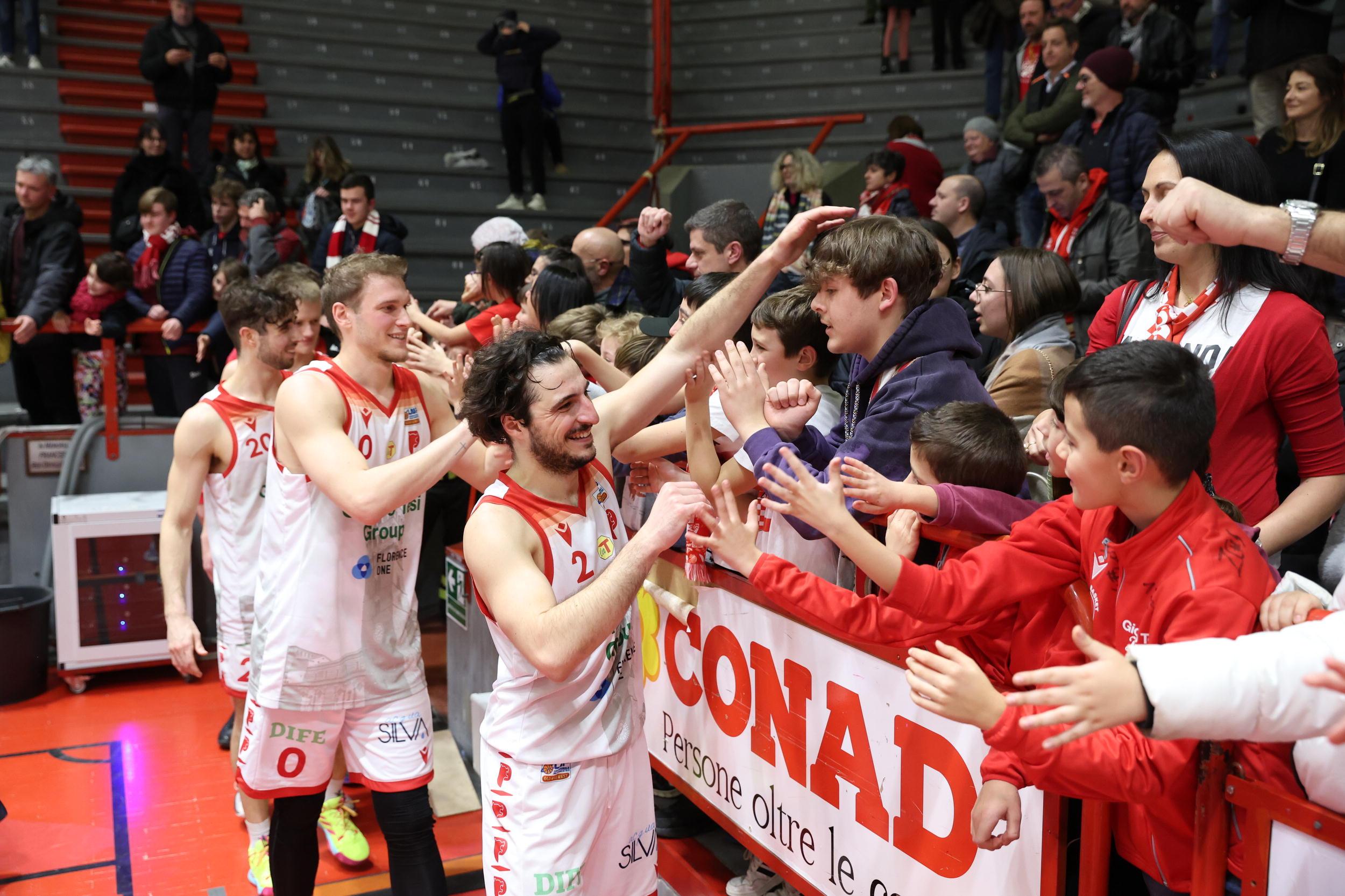 «Grande feeling in tutta la squadra». La Tesi vuole vincere il campionato 