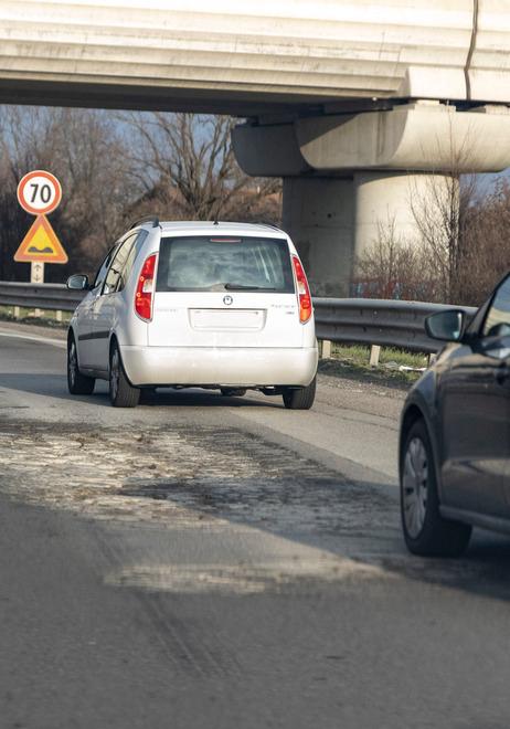 E anche in tangenziale a Modena le buche sono ormai enormi Anas: «Valutazioni in corso»