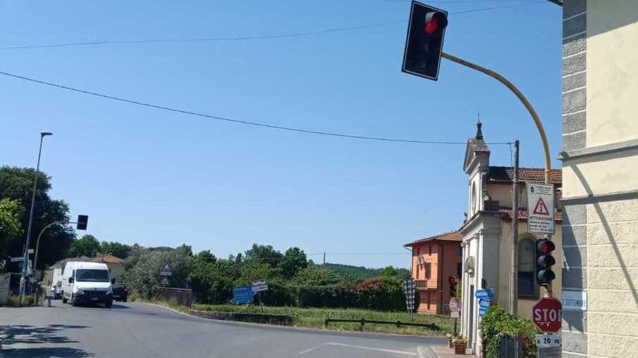 Lazzeretto, lo spara-multe resta dov’è: «Ma va ripensato l’incrocio»