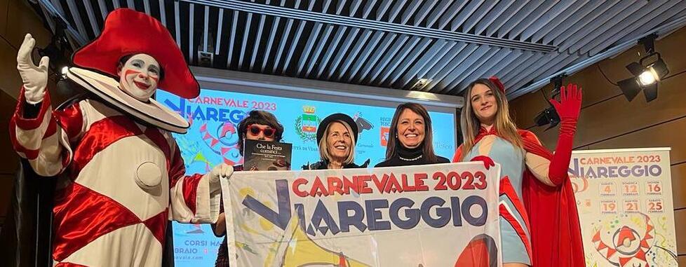 Viareggio, ecco “La Maschera ride”:  la grande canzone dei 150 anni