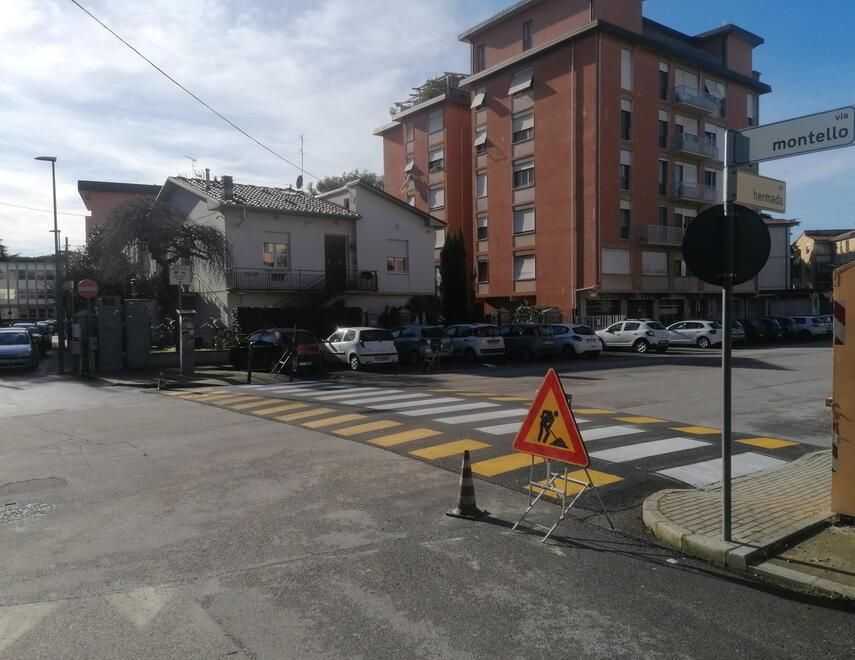 Realizzate altre sedici strisce pedonali  in quota 