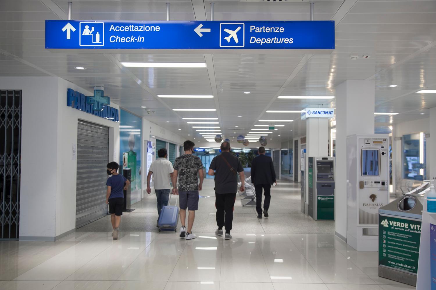 Il Nord Sardegna in piazza per difendere l'aeroporto di Alghero