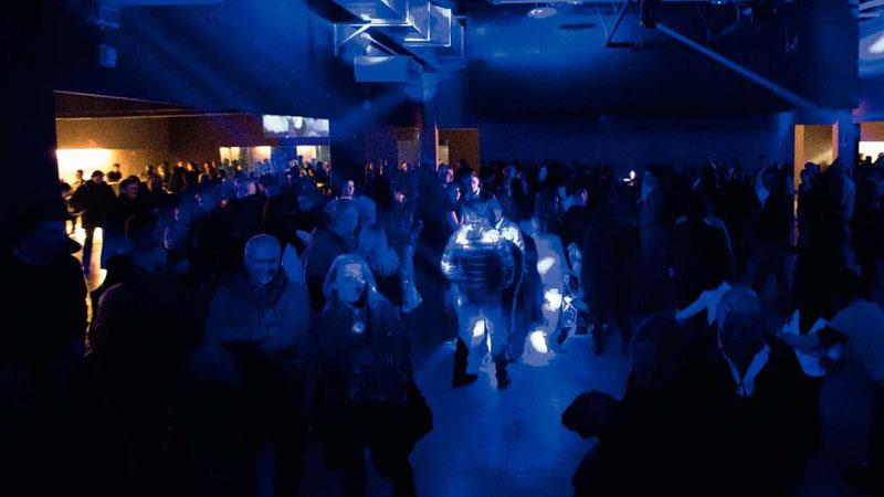 Tenax chiuso 15 giorni: «Risse e troppo alcol»