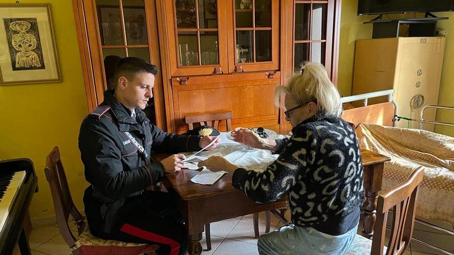 Portomaggiore, coppia senza corrente chiede aiuto ai carabinieri