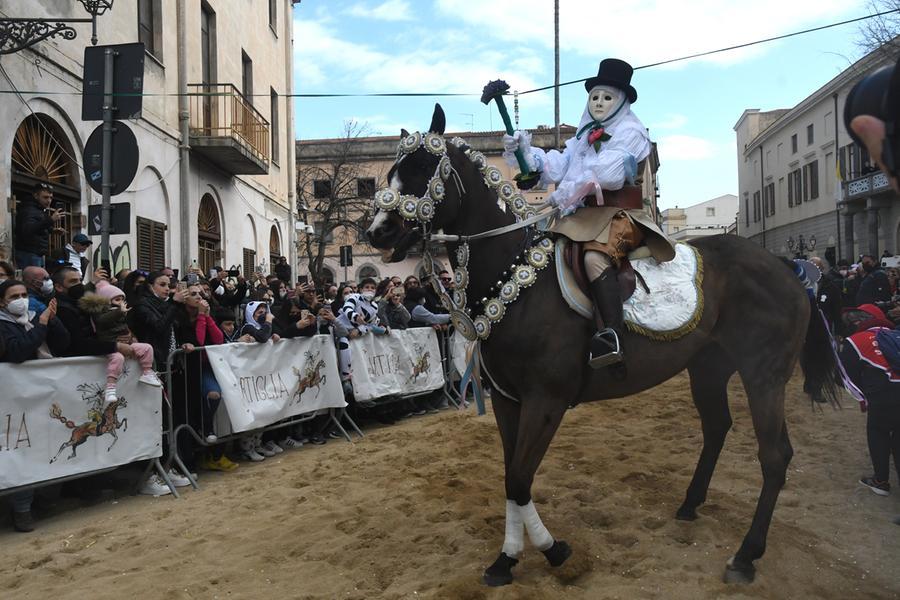 
	Il saluto del Componidori nell'ultima Sartiglia "monca"&nbsp;del 3 marzo dello scorso anno

