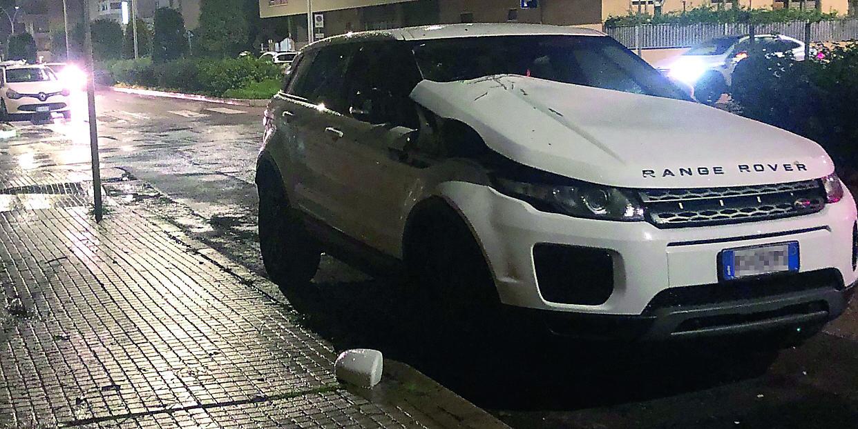 Alghero nella paura: bombe carta in pieno centro