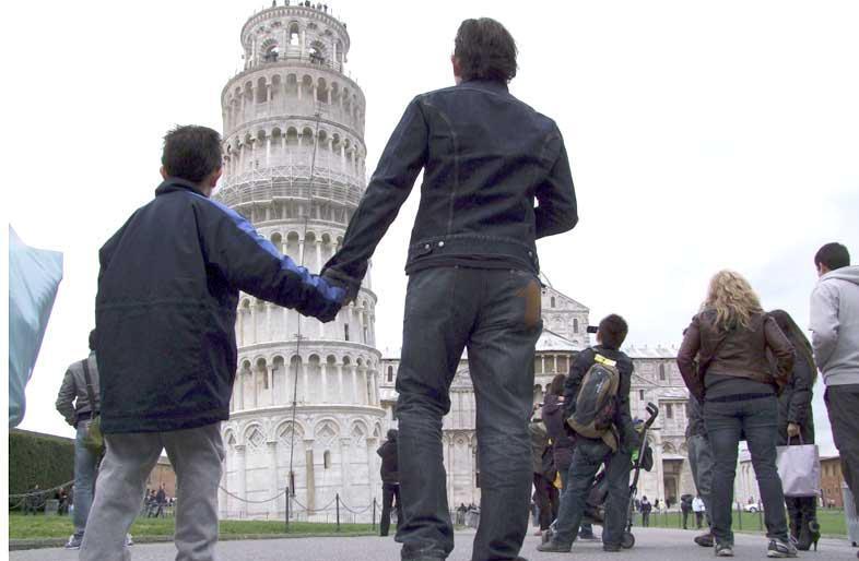 Turismo a Pisa, la proposta: «In albergo i biglietti per eventi e attrazioni»