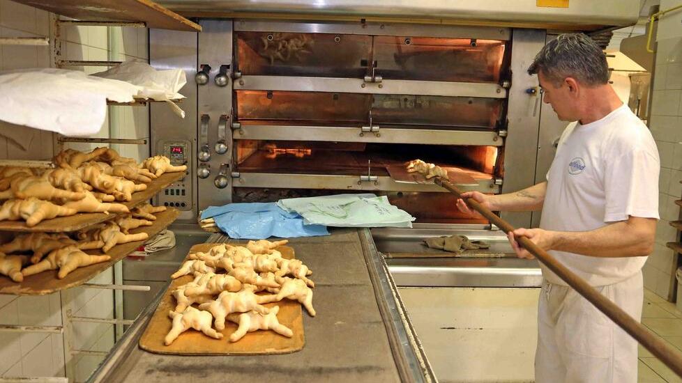 Prato, il grido di aiuto dei fornai: «Uno su 5 rischia di chiudere»