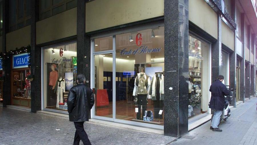 Fallimento dei negozi Conte of Florence, maxisequestro all’ex curatore – Video