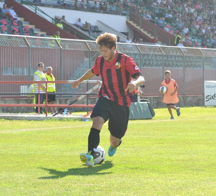 Gol, ricordi e rimpianti: bomber Santini prova a fermare la Lucchese 