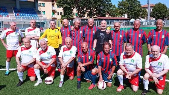 Il calcio camminato spopola a Cecina: al Palazzaccio il triangolare over 67