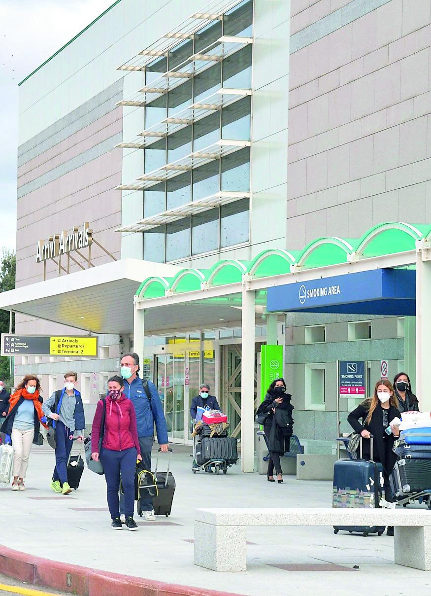 L'estate si avvicina, Olbia si prepara a decollare con Volotea