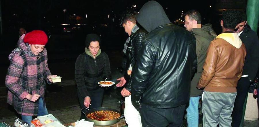 «Dormiamo dove capita ma vorremmo casa e lavoro»