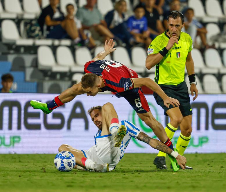 Cagliari oggi contro la Spal per il poker 