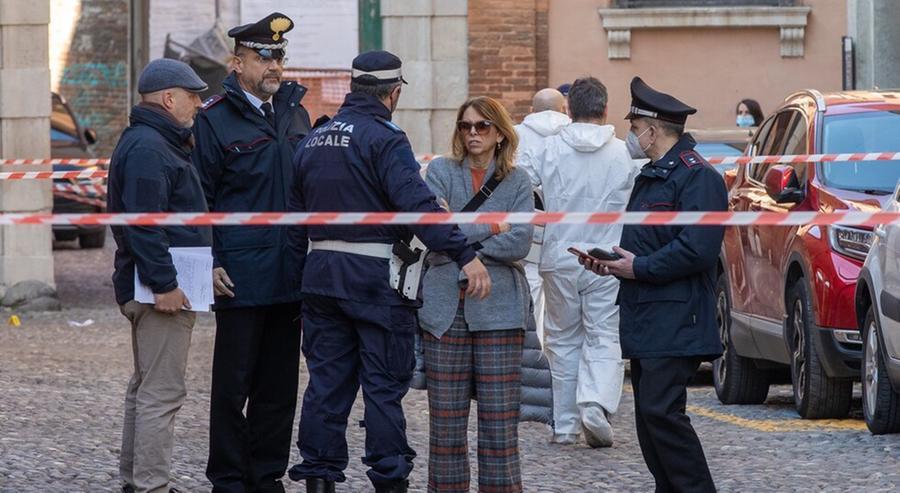 Ferrara, per il porto d’armi di Cazzanti Asl e Polizia rischiano il processo