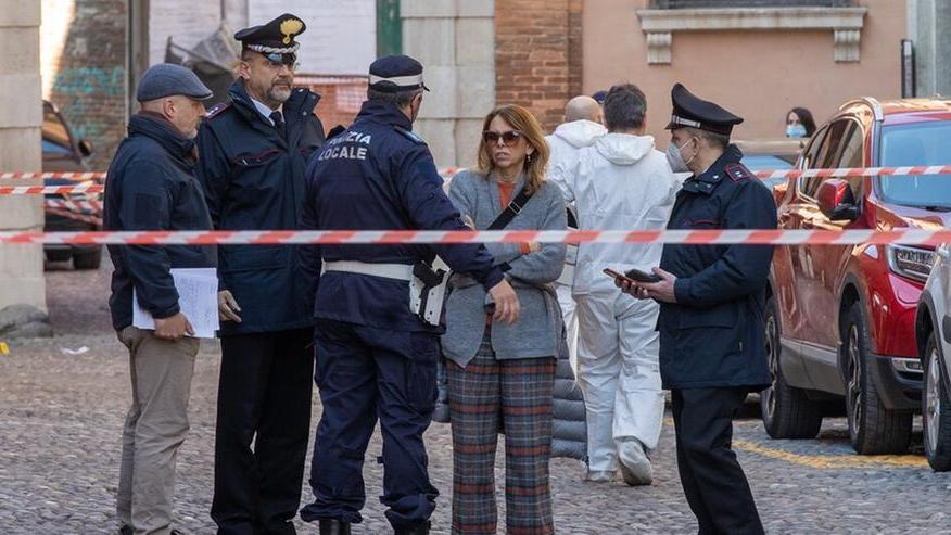 Ferrara, per il porto d’armi di Cazzanti Asl e Polizia rischiano il processo