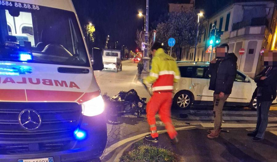 
	L'ambulanza della Svs di Ardenza sul posto

