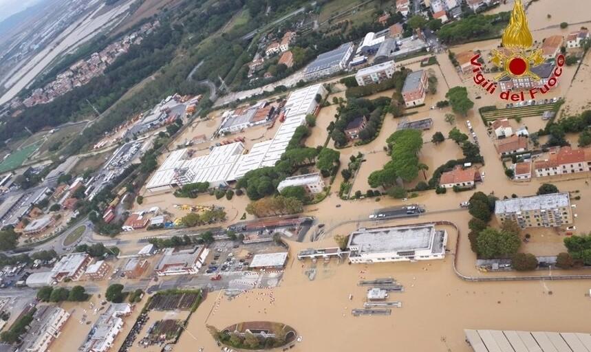 Alluvione a Livorno, il consulente dell’ex sindaco Nogarin: «Più vittime lanciando l’allarme»