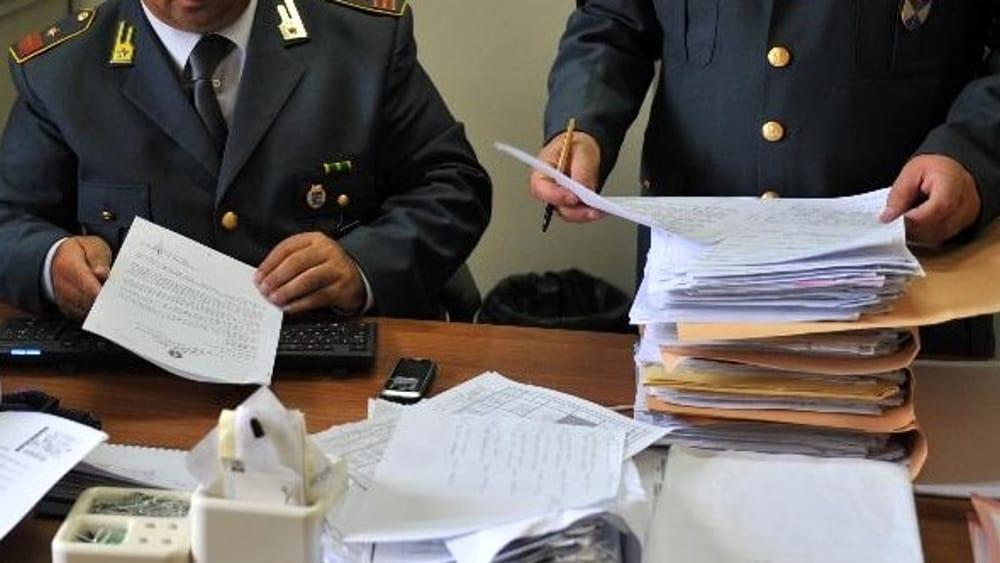 Tutto nasce dalla Guardia di finanza livornese con l’operazione Olympus, definita nell’aprile 2018, in cui furono indagate 40 persone e coinvolte 33 società: all’epoca venne stimata una fatturazione falsa per oltre 40 milioni di euro (foto d’archivio)
