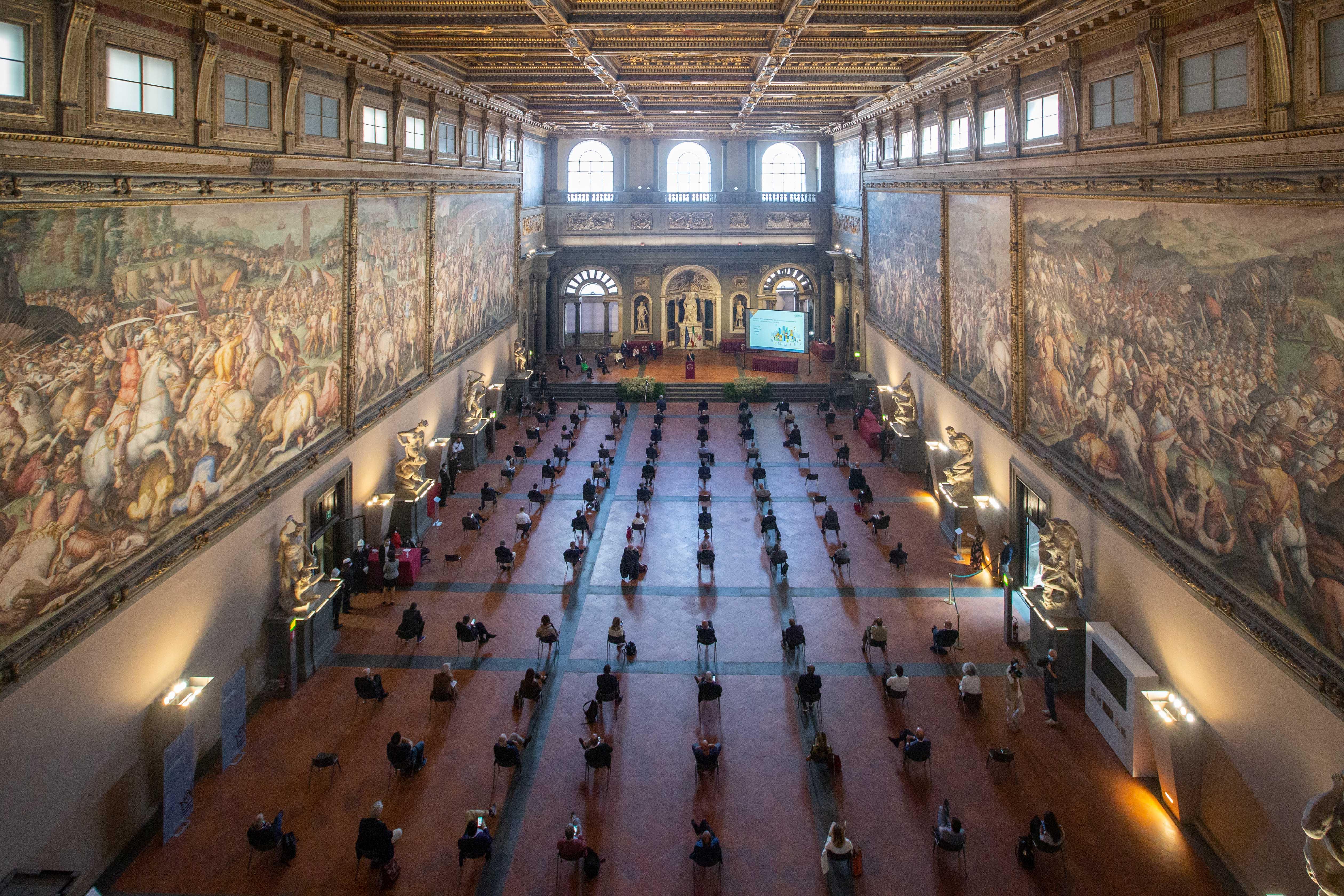Firenze, scontro sul Salone dei Cinquecento: «Concesso gratis troppe volte»