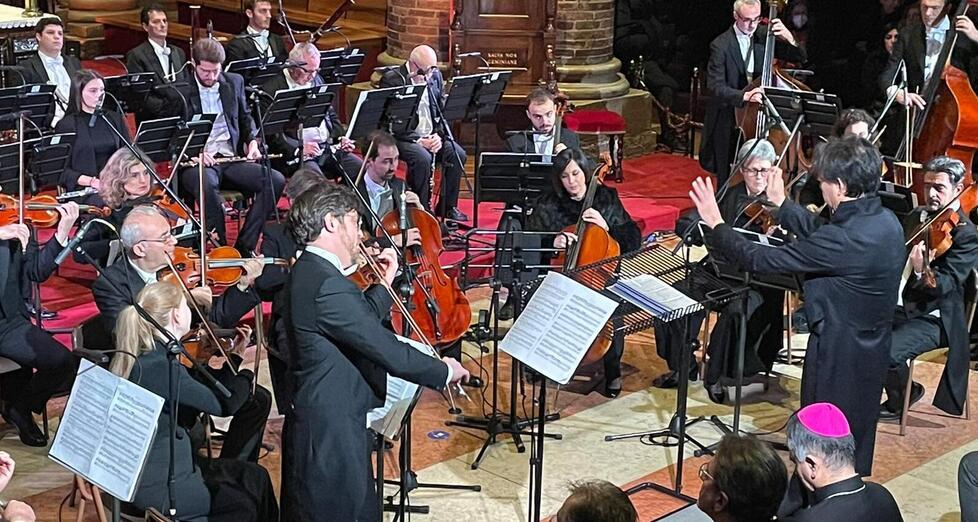 Duomo tutto esaurito L’ode della Filarmonica per San Geminiano