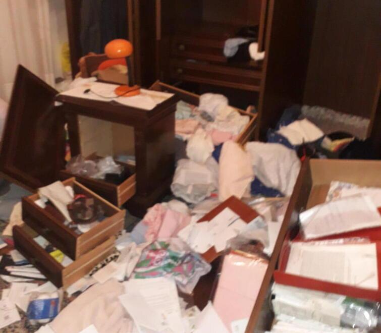 La devastazione lasciata dai ladri