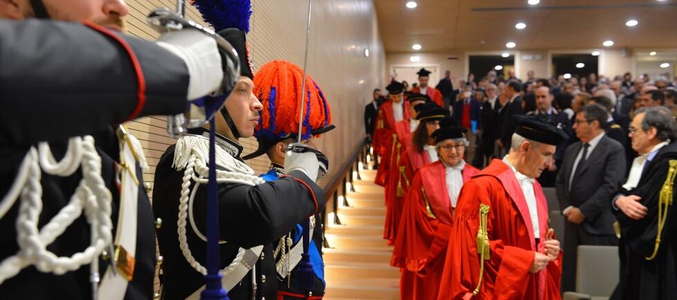 Manca il personale, a Prato processi lenti: prima udienza dopo diciotto mesi