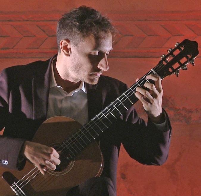 Edoardo, dalla Mediavalle alla conquista dell’America con la sua chitarra